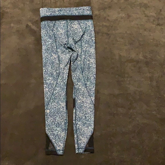 Lululemon leggings (2) - Picture 6 of 7